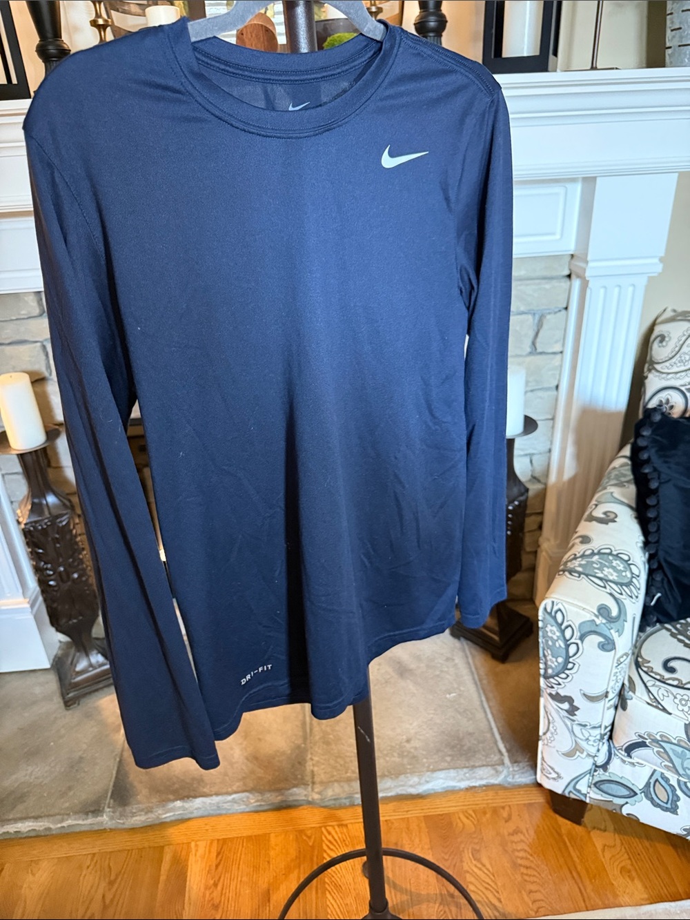 Nike Men’s Long-Sleeve Dri-FIT Shirt - Dark Blue